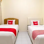 Oyo 1697 Rumah Ekologis